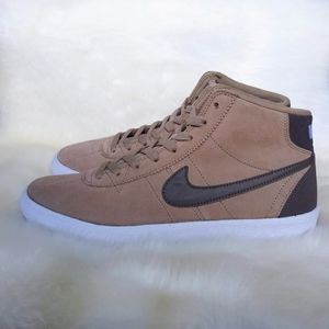 Nike SB Bruin High Womens Sneakers